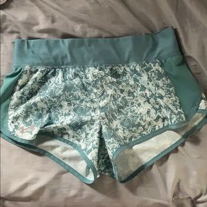 Under armor fitted heat gear shorts